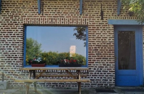 Meteren Cottage | Comfortable farmhouse stay with WIFI and pets allowed