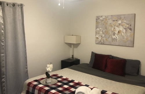 Riverside House | Comfortable get way /Business class/ Family with Free Wi-Fi.