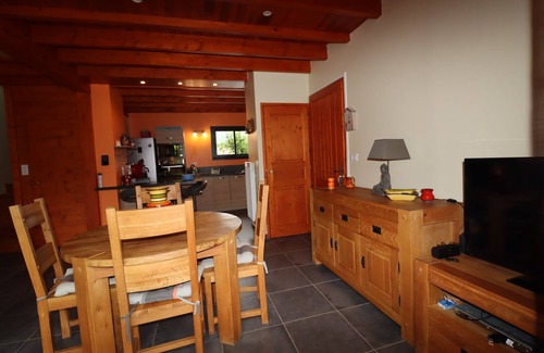 Arrens-Marsous House | Comfortable gîte in the heart of the Pyrenees in a village close to activities