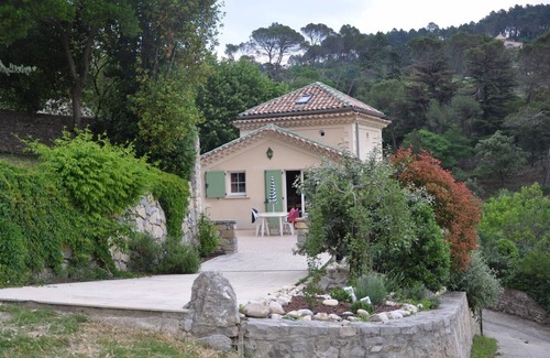 Anduze Cottage | Comfortable Gite with pool close to the city and the countryside