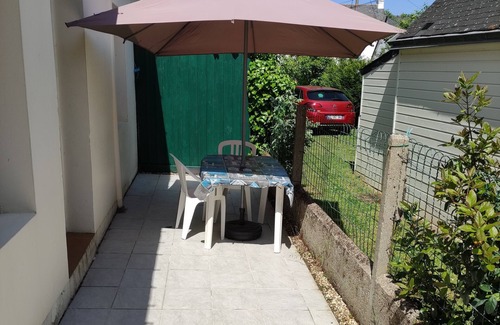 Morbihan Apartment | Comfortable ground-floor 2-room apartment, 150 meters from the beach.