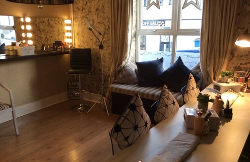 Comber Apartment | Comfortable, homely, sympathetically renovated early Victorian streethouse