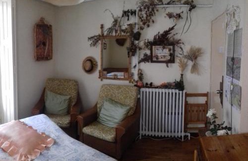 Burgos House | Comfortable House Center (2)