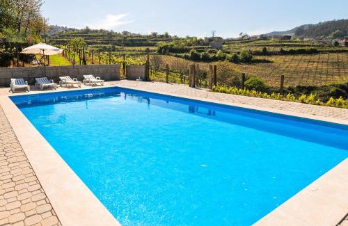 Castelo de Paiva House | Comfortable house in Fornos with shared pool