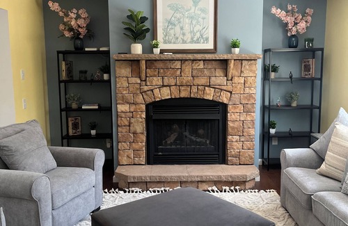 Gilford House | Comfortable House w/Private Gym + back Deck