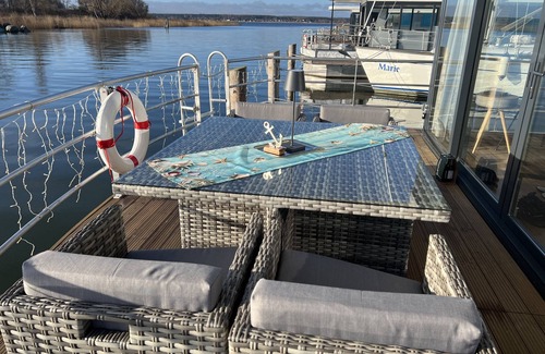 Ostvorpommern House | Comfortable houseboat on Usedom for relaxing