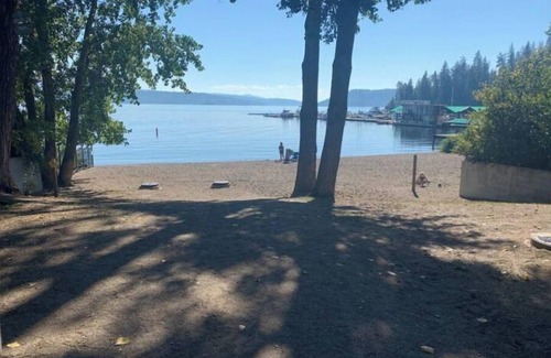 Coeur d'Alene House | Comfortable Private Oasis in CDA Sanders Beach and Walkable to Everything
