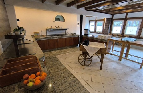 Zueschen House | Comfortable rooms with kitchen - perfect for relaxation, work and exchange -