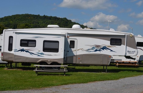 Bouckville House | Comfortable RV located on a full service campsite in the Ciderhouse Campground