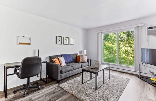 Ann Arbor Apartment | Comfortable stay steps from The Big House