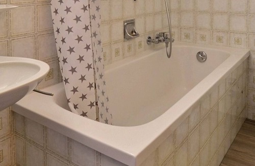Grimentz Apartment | Comfortable studio for 2 to 4 people, living room with 4 beds, kitchen area, bath-WC, balcony, third