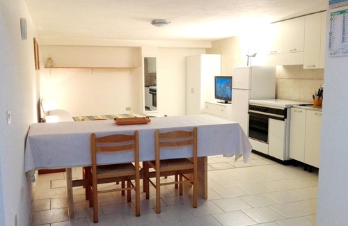 La Caletta Apartment | Comfortable studio apartment 50 meters from the beach
