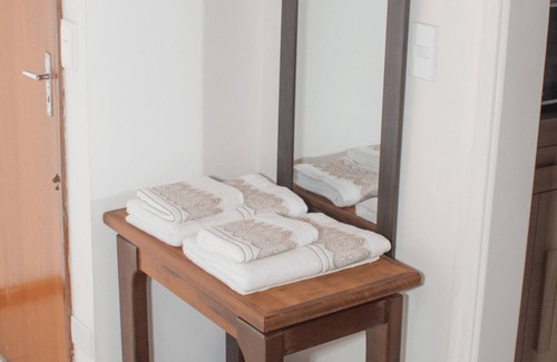 Jardim Andira Apartment | Comfortable suite in the heart of Campos do Jordão.