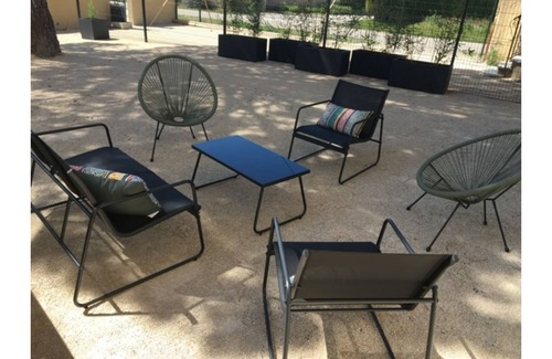 Courthezon Apartment | Comfortable T3 apartment in mas provençal near the countryside