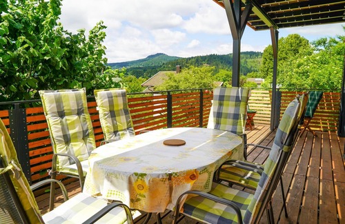 Zwiesel Apartment | Comfortable vacation apartment with balcony (100sqm)