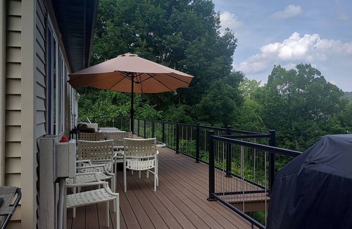 Town of Jerusalem House | Comfortable, well appointed Keuka Lake Home. Lake life at it's finest.