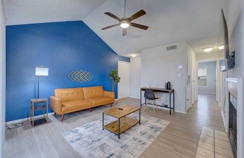 Milwood Apartment | Comfy 2BD Apt | Austin Texas