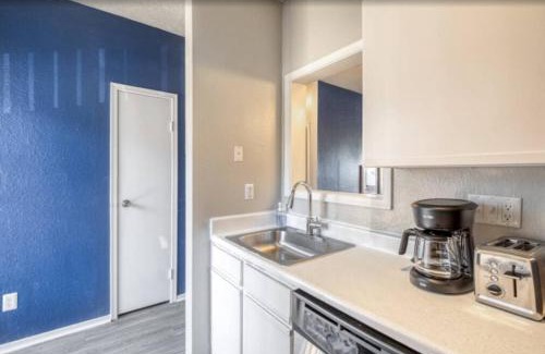 Milwood Apartment | Comfy 2BD Apt ~ Austin Texas
