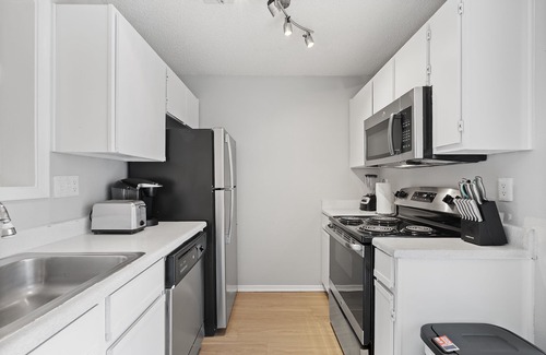 Milwood Apartment | Comfy 2BD Apt + King Bed | Cedar Park/North Austin