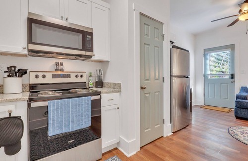 Eastside Apartment | Comfy 3-Bedroom Unit to Stay Between Adventures!