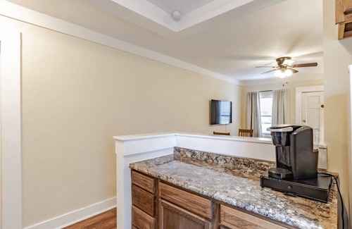 Mobile Apartment | Comfy and Clean 1 Bedroom Flat in Trendy Midtown