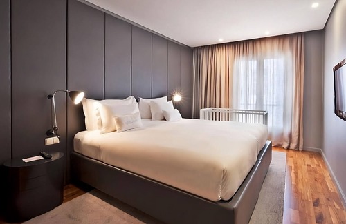 Santo Antonio Hotel | Comfy and Modern Unit w/Full Kitchen at Altis Prime! Onsite Jacuzzi, Sundeck!