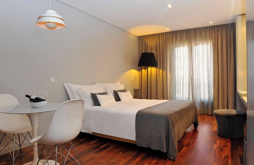 Santo Antonio Hotel | Comfy and Modern Unit w/Full Kitchen at Altis Prime! Onsite Jacuzzi, Sundeck!