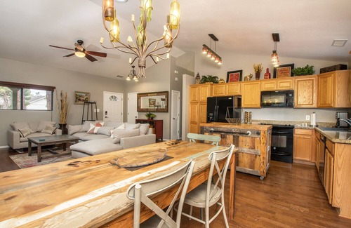 Flagstaff House | Comfy, clean & modern home backing to forest trails & only minutes to downtown!