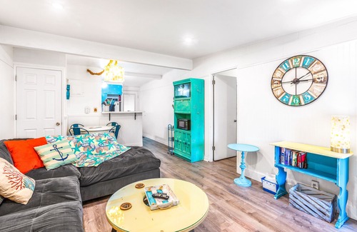 Ocean Shores Condo | Comfy Cozy Condo Close to Surf & Town Center