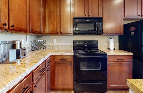 Silvercreek Condo | Comfy dog-friendly condo with hot tub, pool, tennis, firepit & fireplace