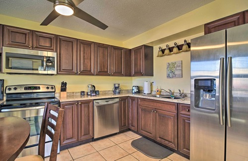 Downtown Dunedin House | Comfy Dunedin Escape: 1 Block to Main Street!