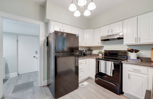 Paducah House | Comfy Midtown Retreat - Centrally located!