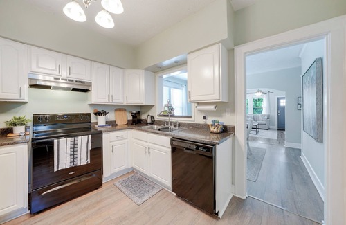 Paducah House | Comfy Midtown Retreat - Centrally located!