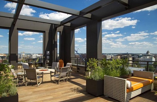 Mount Vernon Triangle Apartment | Comfy Mt. Vernon 1BR w/Gym, Doorman, close to metro, by Blueground