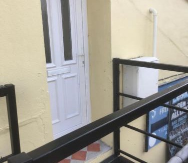 Cheddar Apartment | Comfy New Self Contained 1 Bed Flat - Modern!