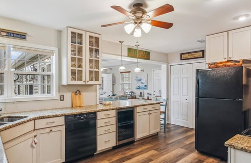 Tilghman House | Commander's Getaway | an ESVR property