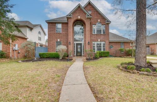 Wimbledon Falls House | Community Perks at Luxe Houston Area Home!