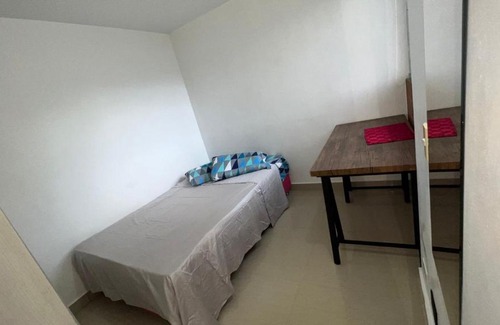 Villa Hermosa Apartment | Comodo apartamento en Medellín con una vista maravillosa de la ciudad