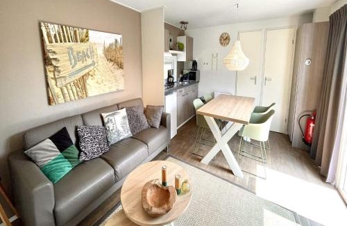 Municipality of Hellevoetsluis Ski Chalet | Compact chalet at 4 5 km from Rockanje