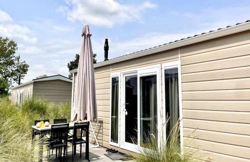 Municipality of Hellevoetsluis Ski Chalet | Compact chalet at 4 5 km from Rockanje