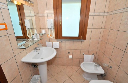 Torrimpietra Hotel | Complesso L'Oasi