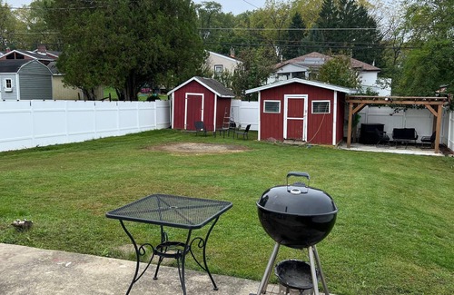 Allentown House | Complete furnished house with 4 rooms