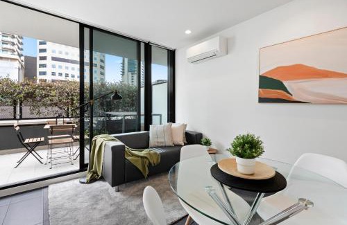 South Melbourne Apartment | Complete Host Essence Apartments
