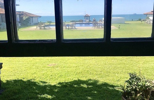 Manguinhos House | Complete house in Buzios, closed condominium, foot in the sand