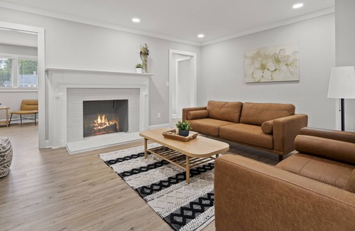 Welcome House | Completed Renovated 3-Bedroom + Pet Friendly