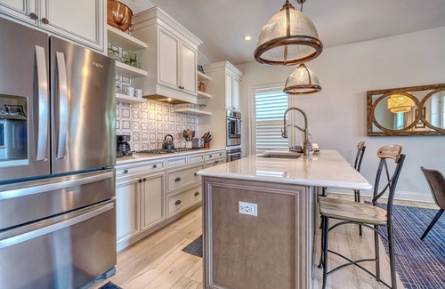 Madeira Beach House | COMPLETELY COASTAL! PRIVATE HEATED POOL! 3 BR 2 BA Close to John's Pass!