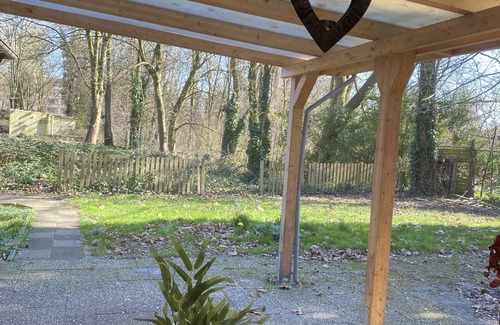 Oberhausen House | Completely newly renovated bungalow in a central location in Oberhausen