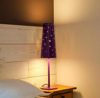 Frontonas Hotel | Comptoir et Dépendances