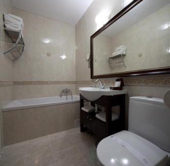 Moacsa House | Conacul Benke