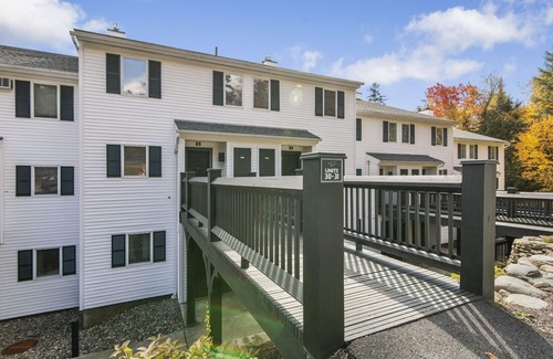 Stowe Area Condo | Condo at Stowe`s Toll House | Ski-in/Ski-out!